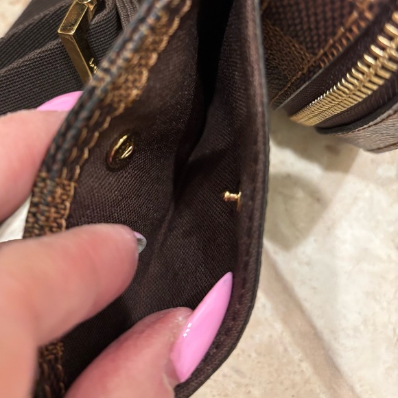 Louis Vuitton Geronimos belt bag - Picture 9 of 10